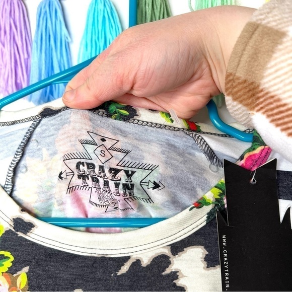 Crazy Train Western Cow Floral Leopard Print Studded 3/4 Sleeve Top Size Small - Picture 7 of 11